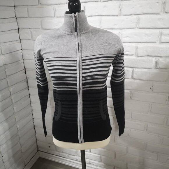 NWOT Denver Hayes Soft Ladies Size Small Full Zip Grey & Black Sweater - Picture 1 of 10